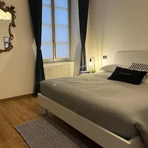 https://apt-ophelia-leon-charmerelax.italymilanhotels.net