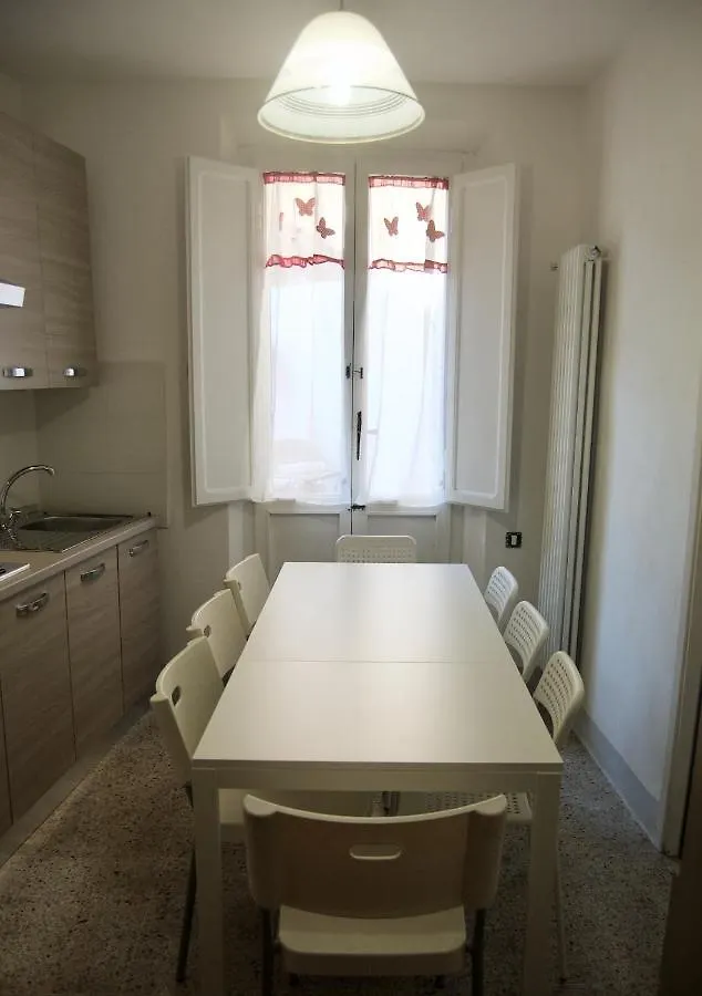 Casa Di Canfreo Lari 0*,  Italy