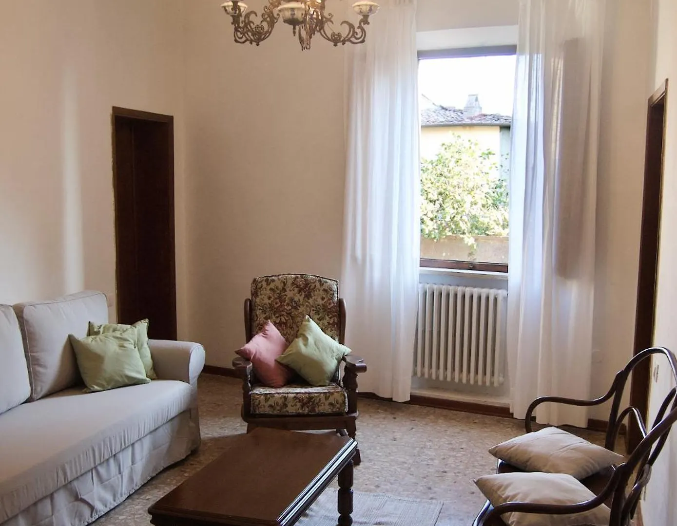 Casa Di Canfreo Lari 0*,  Italy